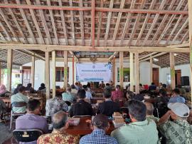 Pembinaan dan Penyerahan Insentif RT/RW Kalurahan Ponjong 